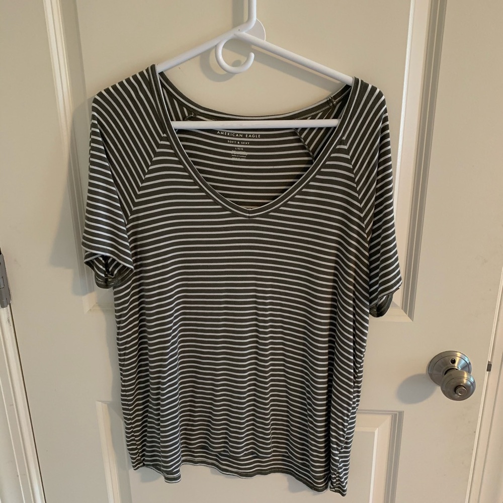 American Eagle Soft & Sexy T Shirt! Insanely comfy